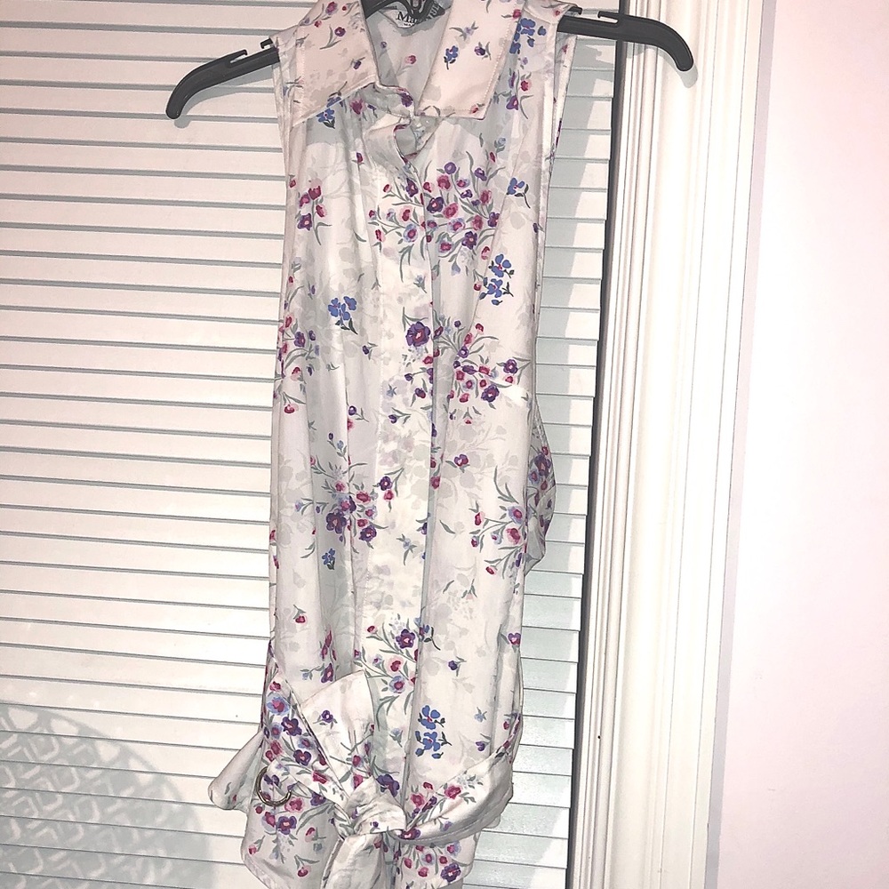 MaxMara sleeveless belted through button down